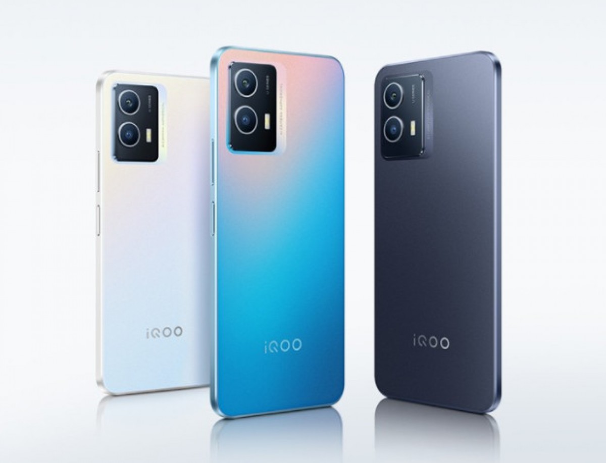 Les détails de l'iQOO U5 révélés dans la liste des magasins, la société partage un échantillon de caméra Neo5S