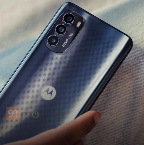 Les spécifications et les images du Motorola Moto G82 font surface