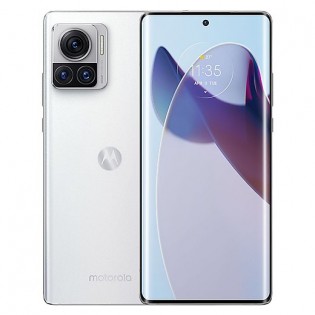 Motorola X30 Pro en noir et blanc