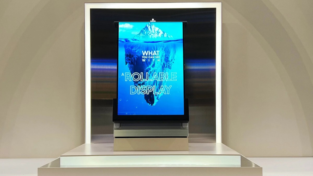 Samsung présente une dalle OLED enroulable de 12,4 pouces