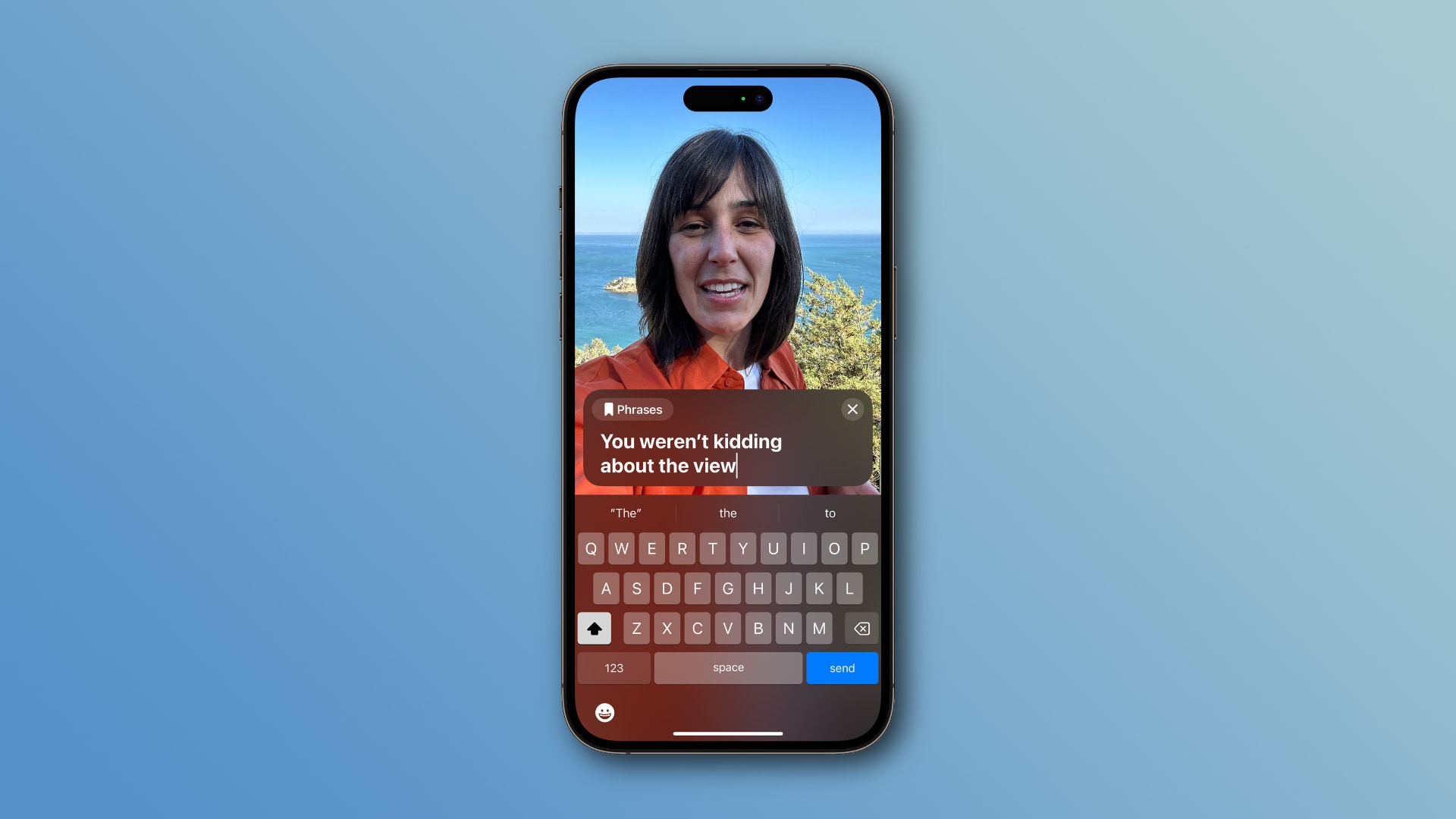 La fonctionnalité d'accessibilité Live Speech d'Apple en action lors d'un appel FaceTime sur iPhone