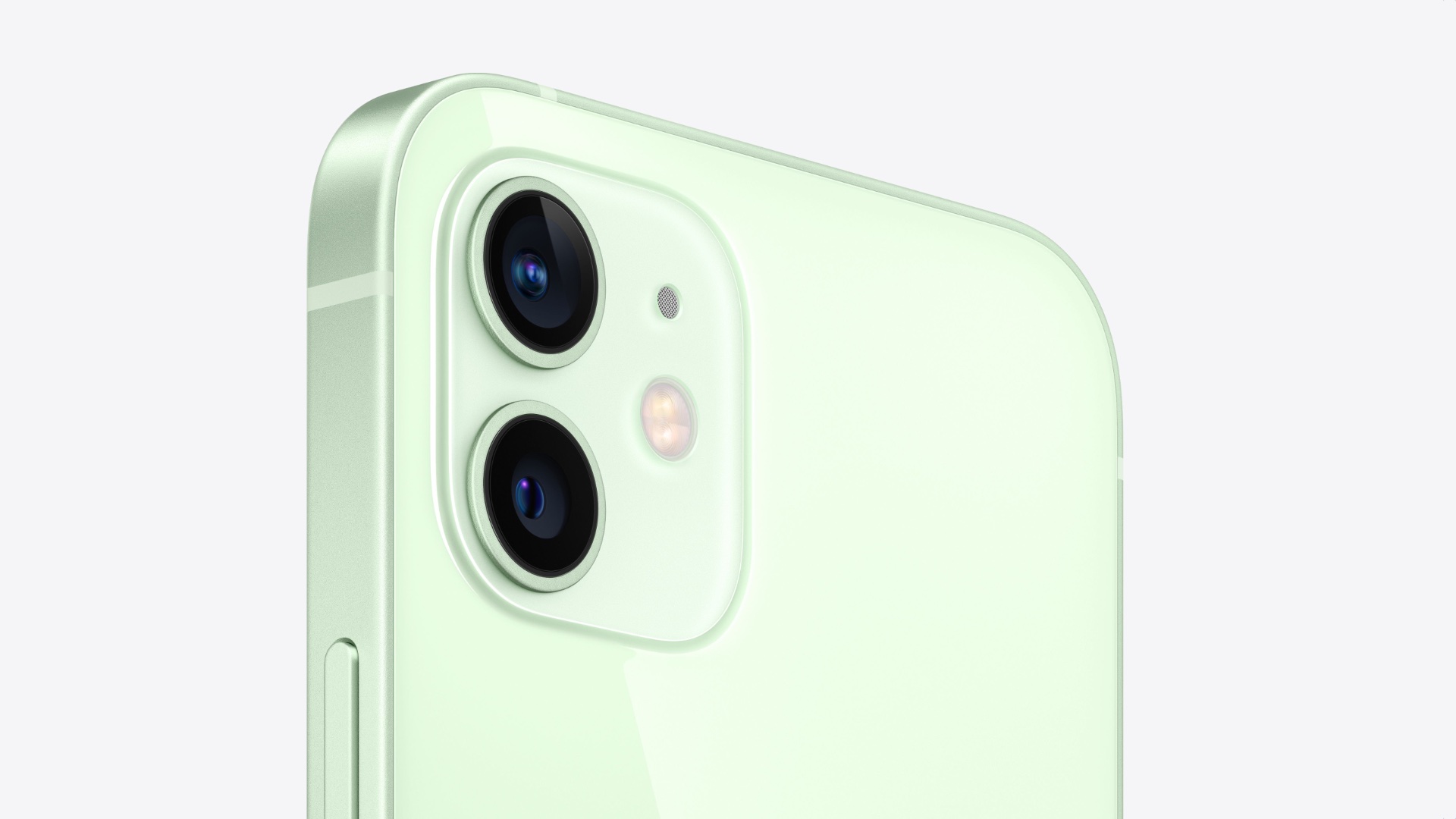 Apple iPhone 12 in green