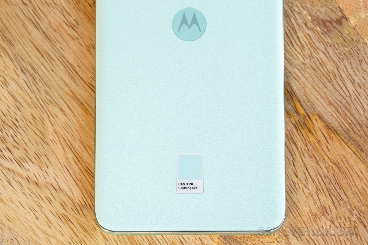 Motorola Edge 40 Neo in for review