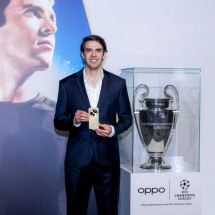 Oppo Find N3 in the hands of Kaka